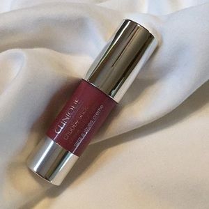 Clinique cheek balm